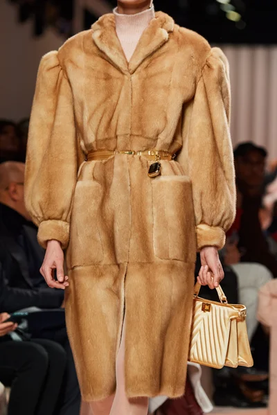 Look 123